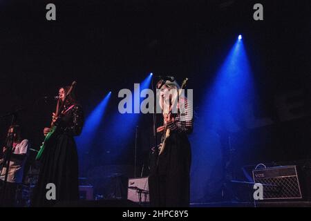 Nass-Bein-unterstützender Inhalator - Barrowland Glasgow 10th Okt 2021 Stockfoto