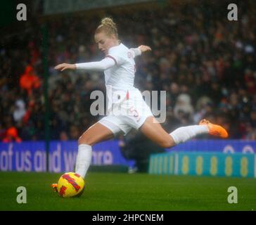 Norwich, Großbritannien. 20th. Februar 2022. NORWICH, Großbritannien, 20. FEBRUAR: Alex Greenwood (Manchester City) aus England Frauen während des Arnold Clark Cup zwischen England Frauen und Spanien in der Carrow Road, Norwich am 20th. Februar 2022 Credit: Action Foto Sport/Alamy Live News Stockfoto