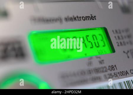 Stromzähler - Nahaufnahme des Zählers, Ziffern mit Anzeige des Stromverbrauchs Stockfoto