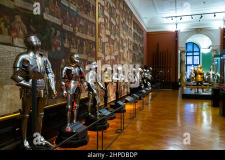 Sammlung kaiserlicher Rüstungen der Habsburger Dynastie im Weltmuseum Wien Armory Stockfoto