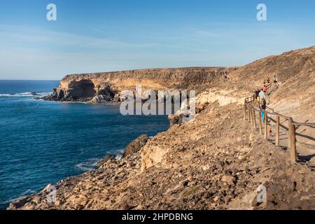 Spanien, Jan 2022: Ajuy Höhlen und Steindünen bei Ajuy auf Fuerteventura, Kanarische Inseln, Spanien Stockfoto