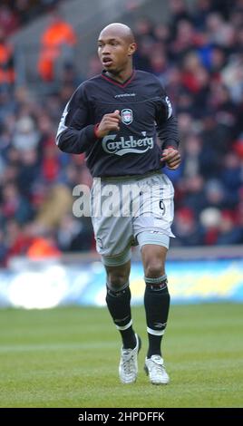 SOUTHAMPTON V LIVERPOOL 14-03-04 EL HADJI DIOUF PIC MIKE WALKER, 2004 Stockfoto