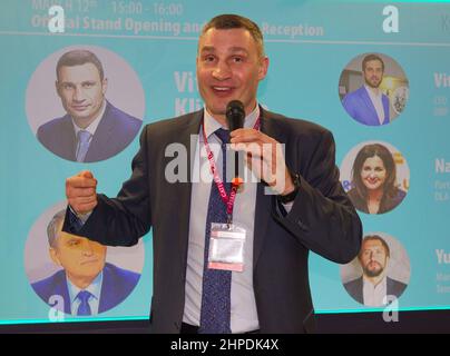 Cannes, Frankreich. 13th März 2019. Cannes, Frankreich - 13. März 2019: MIPIM - der weltweit führende Immobilienmarkt mit Vitali Klitschko, ehemaliger Boxprofi und Bürgermeister von Kiew, Kiew, Ukraine, Immobilien, Immobilien, Bürgermeister, Mandoga Media Deutschland Kredit: dpa/Alamy Live News Stockfoto
