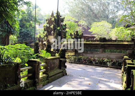 Gunung Lebah Temple Complex neben Campuhan in Ubud. Aufgenommen Im Januar 2022. Stockfoto