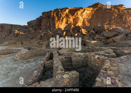 Pueblo Bonito, die Ruine eines alten Vorfahren Puebloan Indianerhaus im Chaco Culture National Historical Park. Chaco Culture ist eine UN Stockfoto