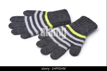 Zwei warme Strickhandschuhe aus Wolle, isoliert auf Weiß Stockfoto