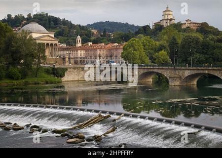 Fluss Po durch Turin, Italien. Stockfoto