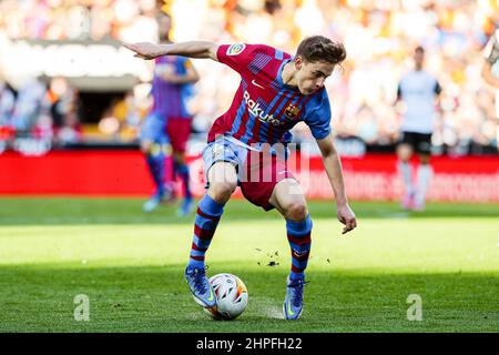 Valencia, Spanien, 20. Februar 2022, Pablo Martin 'Gavi' vom FC Barcelona während des Fußballspiels der spanischen Meisterschaft La Liga zwischen dem FC Valencia und dem FC Barcelona am 20. Februar 2022 im Mestalla-Stadion in Valencia, Spanien - Foto: Ivan Terron/DPPI/LiveMedia Stockfoto