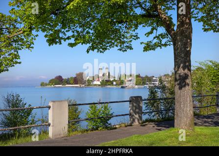 Friedrichshafen, Deutschland. Blick auf das Kloster Hofen von der Seite des Bodensees Stockfoto