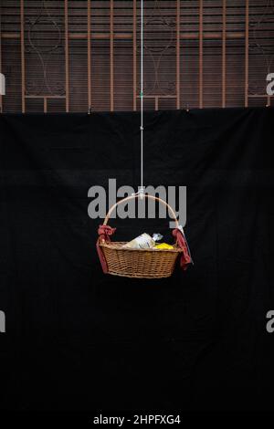 Aufgehängter Korb Stockfoto