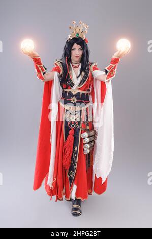 Models in Wizard und Troll gekleidet Stockfoto