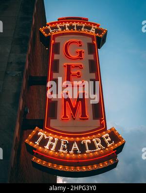 Gem Theater Neonschild, in der Innenstadt von Detroit, Michigan Stockfoto