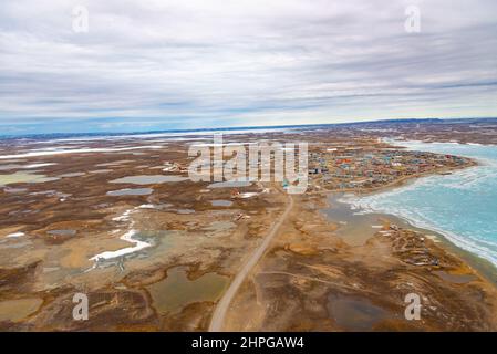 Cambridge Bay, Luftaufnahme im Frühling Stockfoto