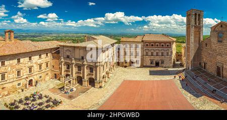 Montepulciano, eine mittelalterliche und Renaissance-Hügelstadt in der italienischen Provinz Siena in der südlichen Toskana, Italien. Panoramablick von oben auf die Stadt Stockfoto
