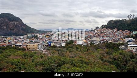 Favela (Rio das Pedras) in Rio de Janeiro Stockfoto