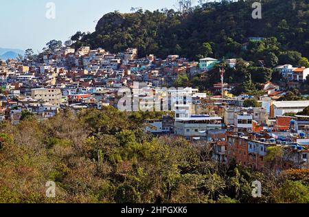 Favela (Rio das Pedras) in Rio de Janeiro Stockfoto