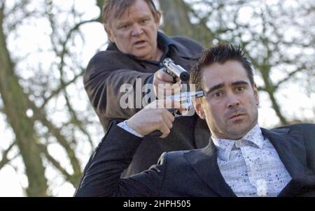 IN BRÜGGE 2008 Universal Picturfilm mit Brendan Gleeson an der Spitze und Colin Farrell Stockfoto