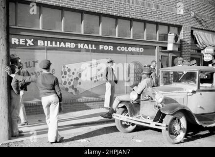 Marion Post Wolcott - Billardhalle in rassisch getrennten USA Stockfoto