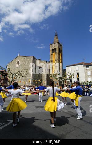 frankreich pyrenäen orientales katalanische Sardanes Volkstänze Stockfoto