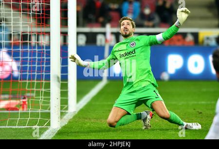 Bundesliga, Rhein Energie Stadion Köln: 1. FC Köln gegen Eintracht Frankfurt; Kevin Trapp Stockfoto