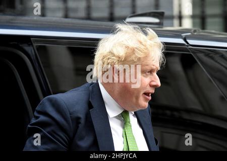 London, Großbritannien. 22nd. Februar 2022. Boris Johnson kehrt heute Morgen in die Downing Street No10 zurück. Quelle: MARTIN DALTON/Alamy Live News Stockfoto