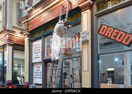 Leadenhall Market ist eine Markthalle in London, die sich in der Gracechurch Street, der Stadt london, befindet Stockfoto