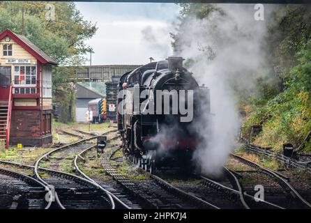 British Railways Standard Dampflokomotive 80097 Klasse 4MT 2-6-4T Panzermotor in Bury Station auf der East Lance Railway Stockfoto