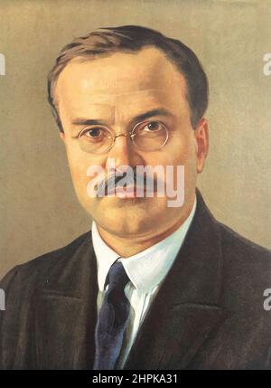 Porträt Wjatscheslaw Molotows (1890–1986). Er war ein russischer Politiker und Diplomat, ein alter Bolschewik und seit 1920s eine führende Persönlichkeit in der Sowjetregierung. Von 1930 bis 1941 war er Vorsitzender des Rates der Volkskommissare und von 1939 bis 1949 sowie von 1953 bis 1956 Außenminister. Stockfoto