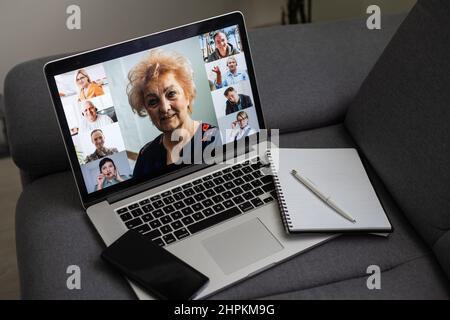 Videokonferenzkonzept. Telemeeting. Videotelefon. Telekonferenz. Remote-Arbeit Stockfoto