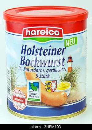 Hamburg, Deutschland - Februar 22 2022: Hareico Holsteiner Bockwurst in der Dose - Hareico Holstein Bockwurst im Stock Stockfoto