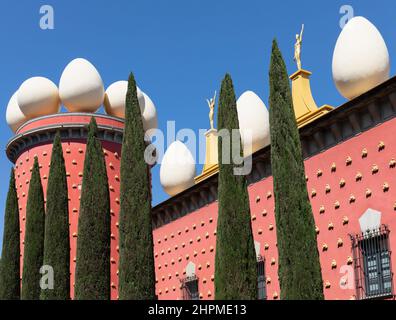 Dalí Theater-Museum in Figueres, Provinz Girona, Katalonien, Spanien. Das Gebäude wurde von Joaquim de Ros i Ramis und Alexandre Bonaterra entworfen. Sal Stockfoto