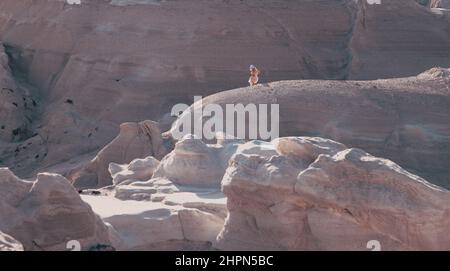 Weiße Kreidefelsen in Sarakiniko, Insel Milos, Kykladen, Griechenland Stockfoto
