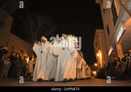 Karwoche in Zamora, Spanien. Prozession in der Nacht der Passion Samstag der Bußbruderschaft unseres Herrn Jesus, Licht und Leben. Stockfoto