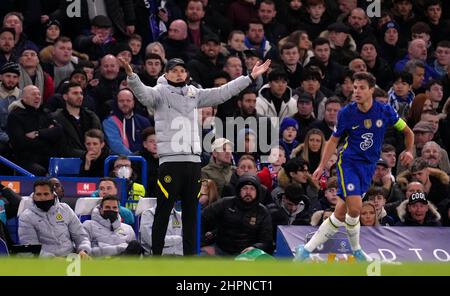 Chelsea-Manager Thomas Tuchel auf der Touchline während des UEFA Champions League-Spiels mit 16 ersten Beinablagen in Stamford Bridge, London. Bilddatum: Dienstag, 22. Februar 2022. Stockfoto