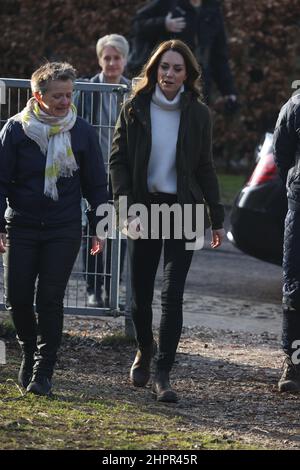 Die Herzogin von Cambridge bei einem Besuch des Stenurten Forest Kindergartens in Kopenhagen, Dänemark, am zweiten Tag eines zweitägigen Arbeitsbesuchs mit dem Royal Foundation Center for Early Childhood. Bilddatum: Mittwoch, 23. Februar 2022. Stockfoto