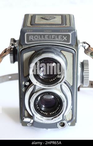 Klassische deutsche Franke & Heidecke Rolleiflex Mittelformat-Rlex-Kamera mit zwei Objektiven und Xenar-Objektiv Stockfoto