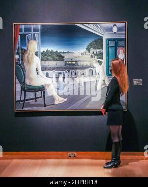 London Großbritannien 23. Februar 2022 Paul. Delvaux , Le Soir Tombe Est £1.000.000- 1.500.000Paul Quezada-Neiman/Alamy Live News Stockfoto