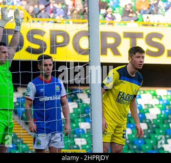 Fotos von Linfield vs. Dungannon Swifts in der Premiership der Danske Bank am Samstag, den 30.. Oktober 2021 im Windsor Park, Belfast. Stockfoto