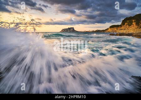 Cala Baladrar bei Sonnenaufgang Stockfoto