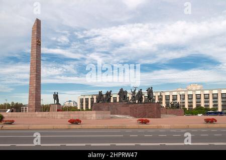 ST. PETERSBURG, RUSSLAND - 10. AUGUST 2021: Gedenkstätte "an die heldenhaften Verteidiger von Leningrad". Moskovsky Prospekt. Sankt Petersburg Stockfoto