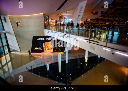 The Shops at Crystals ist ein gehobenes Einkaufszentrum im CityCenter-Komplex auf dem Las Vegas Strip in Paradise, Nevada. Stockfoto