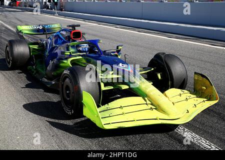 #06 Nichols Latifi Williams Racing Mercedes während der Wintertesttage, Formel-1-Weltmeisterschaft 2022 in Barcelona, 23th. Februar 2022 Foto Federico Basile/Insidefoto Credit: Insidefoto srl/Alamy Live News Stockfoto