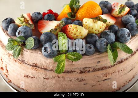 Schokoladenkuchen mit Haferkleie und Mandelmehl Stockfoto