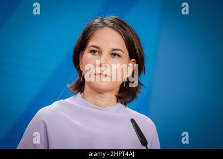 Berlin, Deutschland. 23rd. Februar 2022. Annalena Baerbock (Bündnis 90/Die Grünen), Außenministerin. Quelle: Kay Nietfeld/dpa-POOL/dpa/Alamy Live News Stockfoto