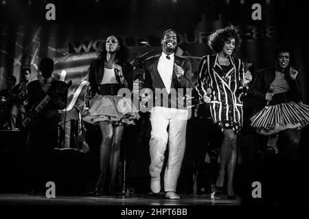 Whitney Houston live in Forest National am 06. Mai 1988 | Whitney Houston len Konzert A Forest National le 06 Mai 1988 Stockfoto