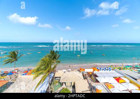 Luftaufnahme des Strandes von Porto de Galinhas, Bundesstaat Pernambuco, Brasilien. Brasilianischer Nordoststrand, touristische Destination scenics. Stockfoto