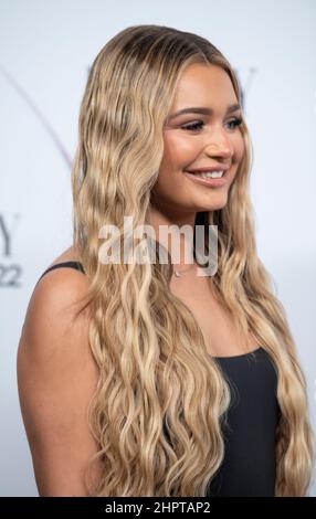 LONDON-ENGLAND 22FEB 22: Lucinda Strafford nimmt an den Beauty Awards 2022 mit ASOS, London, UK - 22nd. Februar 2022 Teil. Foto von Gary Mitchell Stockfoto
