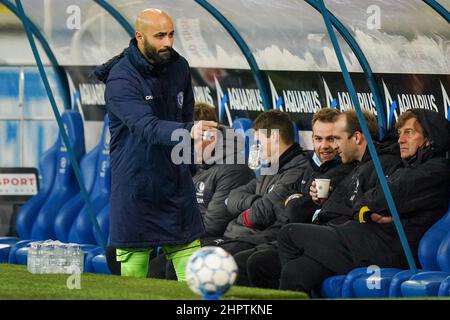 GENT, BELGIEN - 23. FEBRUAR: Sinan Bolat von KAA Gent während des Jupiler Pro League-Spiels zwischen KAA Gent und RFC Seraing in der Ghelamco Arena am 23. Februar 2022 in Gent, Belgien (Foto: Rene Nijhuis/Orange Picches) Stockfoto