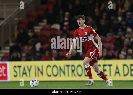MIDDLESBROUGH, GROSSBRITANNIEN. FEB 22nd Paddy McNair von Middlesbrough während des Sky Bet Championship-Spiels zwischen Middlesbrough und West Bromwich Albion am Dienstag, den 22nd. Februar 2022 im Riverside Stadium, Middlesbrough. (Kredit: Mark Fletcher | MI News) Kredit: MI Nachrichten & Sport /Alamy Live News Stockfoto