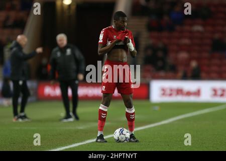 MIDDLESBROUGH, GROSSBRITANNIEN. FEB 22nd Anfernee Dijksteel von Middlesbrough während des Sky Bet Championship-Spiels zwischen Middlesbrough und West Bromwich Albion am Dienstag, den 22nd. Februar 2022 im Riverside Stadium, Middlesbrough. (Kredit: Mark Fletcher | MI News) Kredit: MI Nachrichten & Sport /Alamy Live News Stockfoto